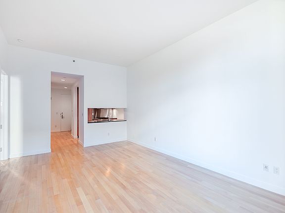 5th image of 450 E 83rd St APT 3D