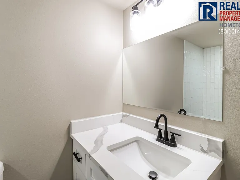1812 Sanford Dr #2 — Photo 13