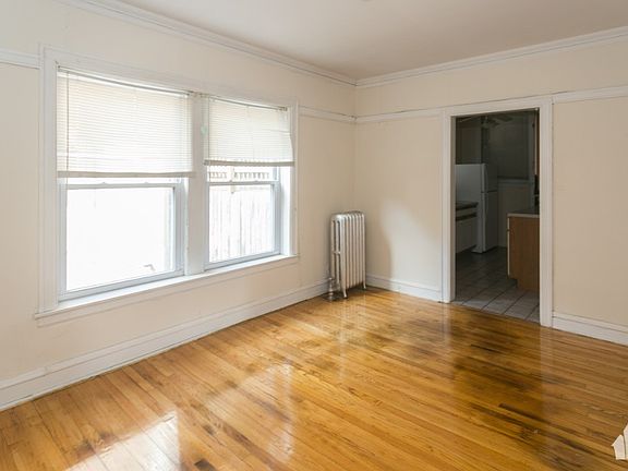 4th image of 5208 N Damen Ave #1