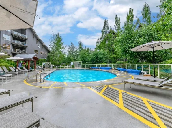 4800 Spearhead Dr #103, Whistler, BC V8E 1G1