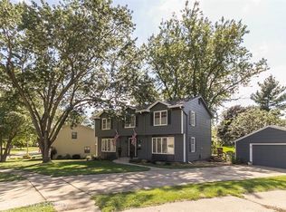 2710 54th St, Des Moines, IA 50310