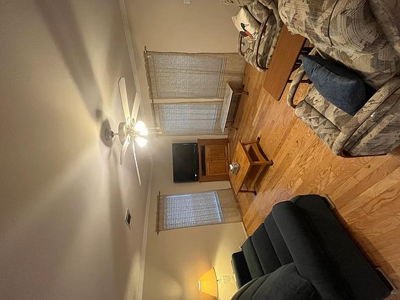 2nd image of 328 Hilldale Dr