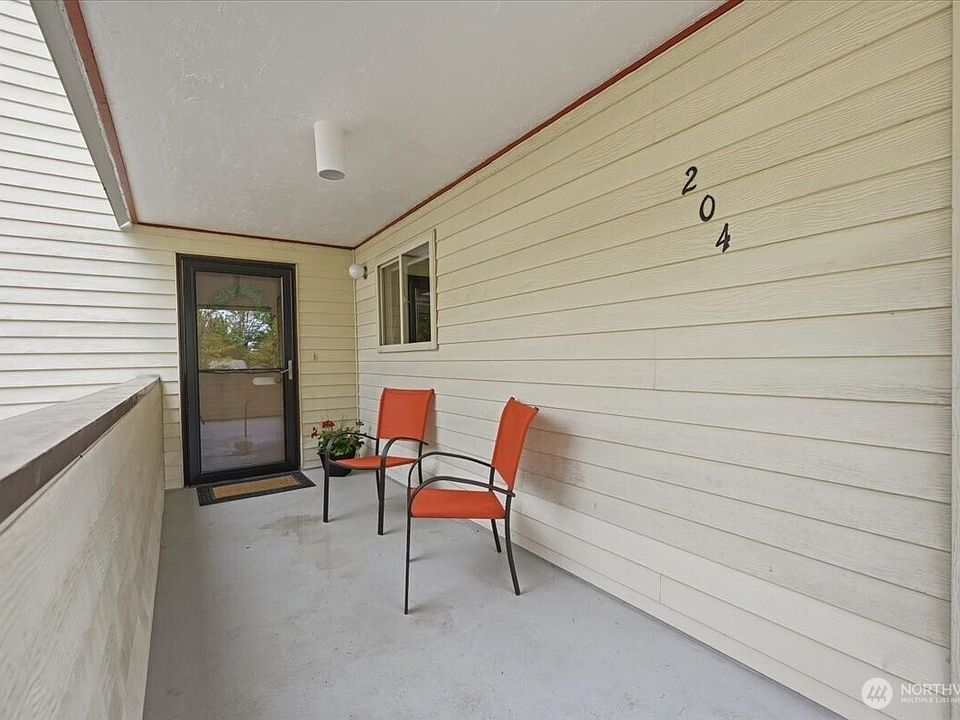 1st image of 8516 196th Street SW #204