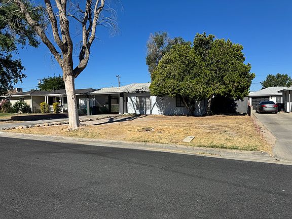 2nd image of 44333 Elm Ave