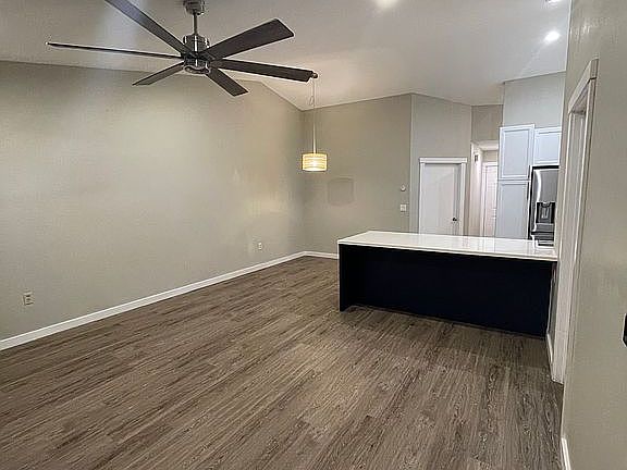 2nd image of 1126 Deer Hollow Pl