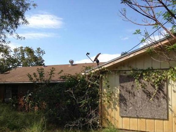 5th image of 806 Heron Ln