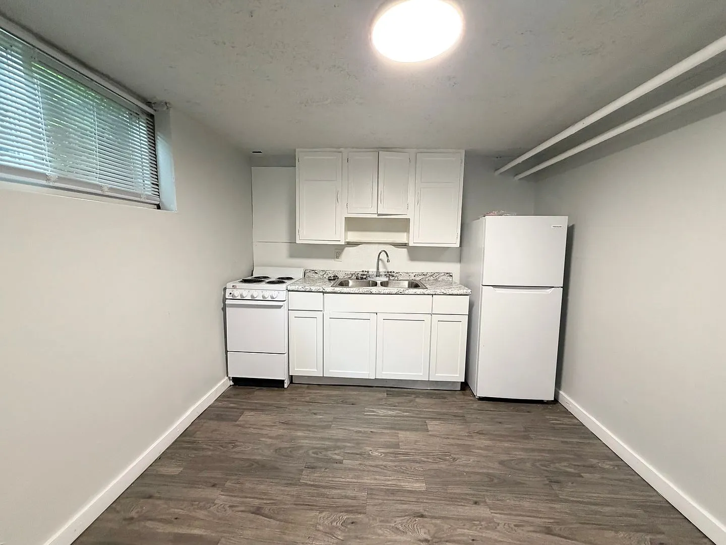 5210 Montgomery — Photo 3