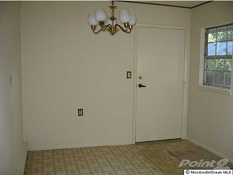 4th image of 259D Huntington Dr