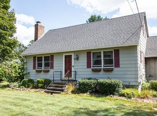 26 Stebbins St, Belchertown, MA 01007