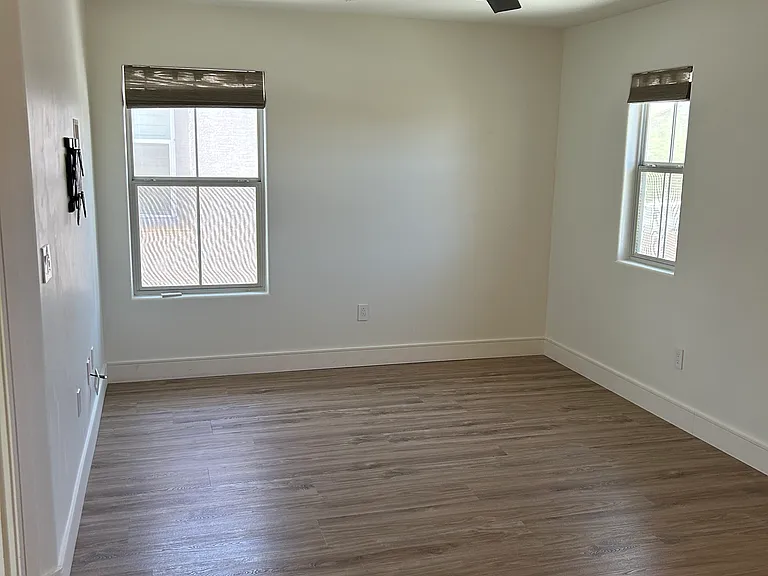 10671 Cherry Ridge Ct — Photo 19