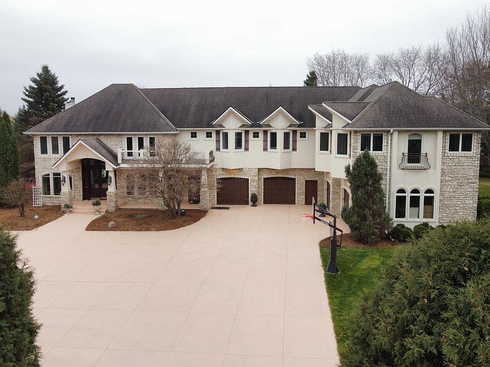 1st image of 2101 Timberwood Dr