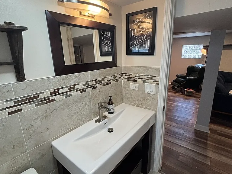 4605 Prairie Ave — Photo 17