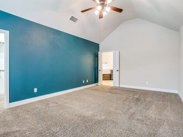 3303 Robin Trl — Photo 12