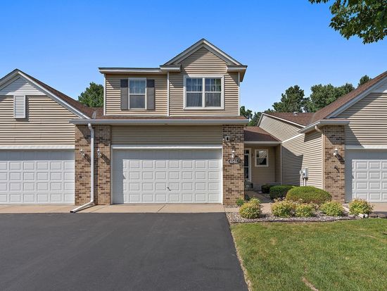 4543 Bloomberg Cir, Inver Grove Heights, MN 55076
