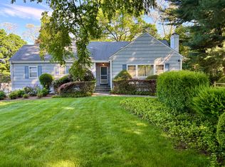 25 Scott Cir, Purchase, NY 10577