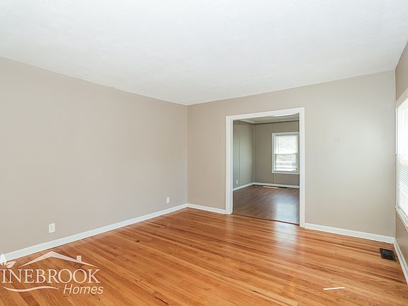 4th image of 4292 Boudinot Ave