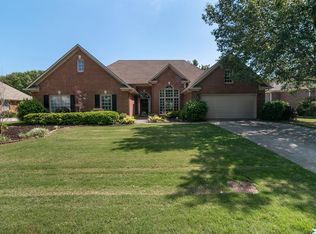 2806 Willowick Trl SE, Owens Cross Roads, AL 35763