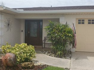 825 Golfside Ln, Sebring, FL 33870