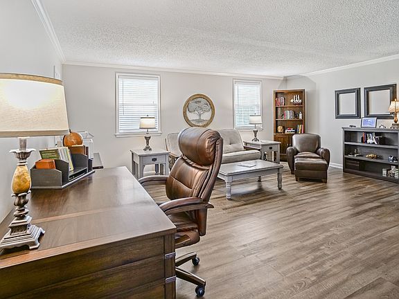 3rd image of 1301 Neelys Bend Rd #14