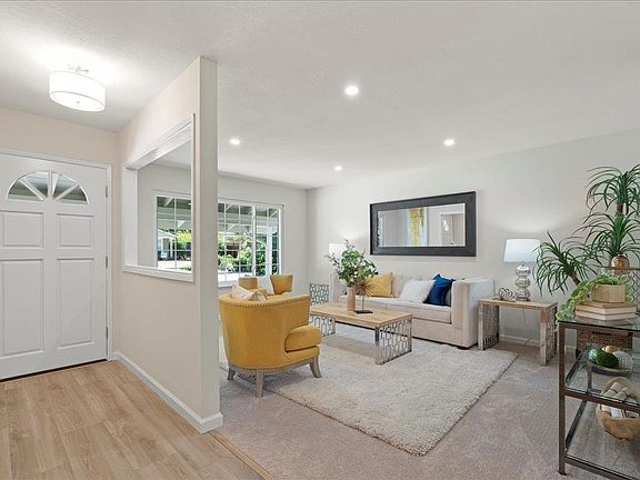 4th image of 4719 Blanco Dr