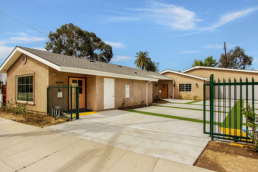 1st image of 4709 Long Beach Blvd