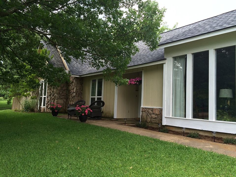 1st image of 78 Dunham Dr