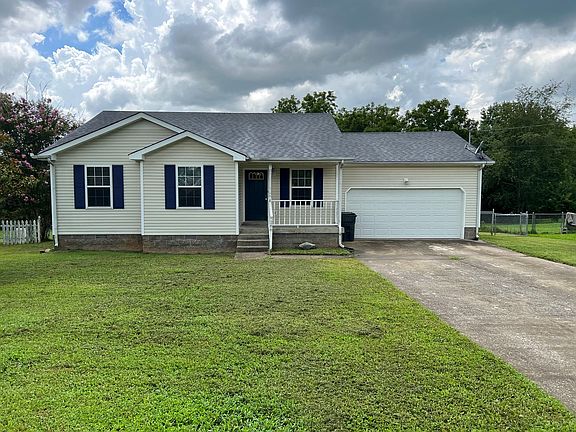 3rd image of 286 Golden Pond Ave