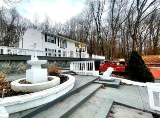 112 Woodbine St #1, Naugatuck, CT 06770