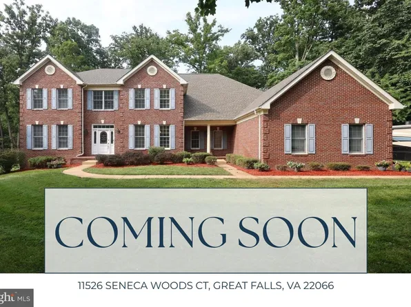 11526 Seneca Woods Ct, Great Falls, VA 22066
