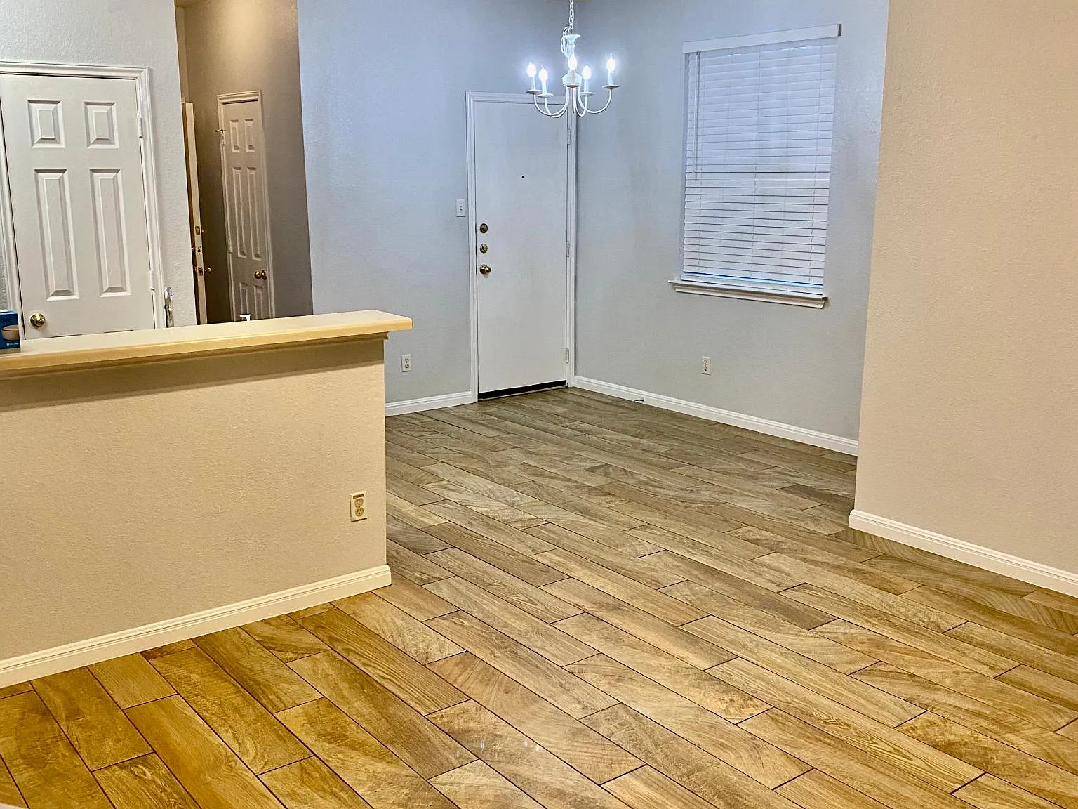 3 bed, 2.5 bath, 1495 sqft, $1,950 — Photo 1