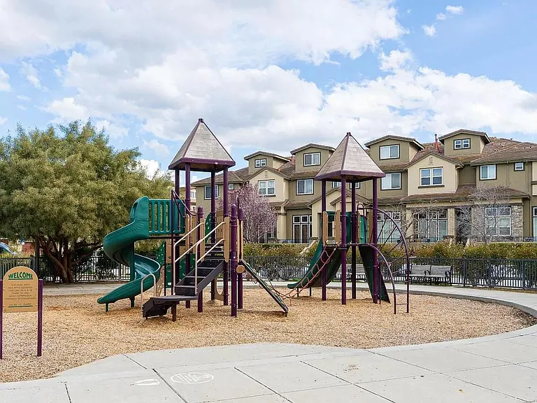 Gran Paradiso Park Playground