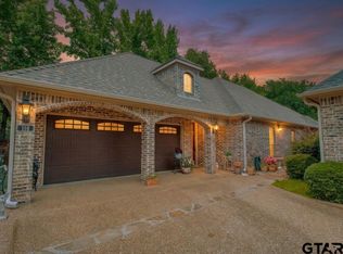 110 Timber Creek Ct, Lindale, TX 75771