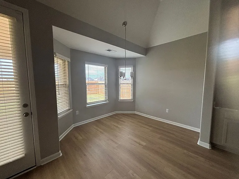 340 Chesnut Ridge Cv — Photo 46