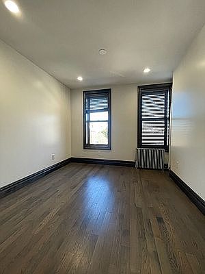5th image of 350 22nd St APT 3F