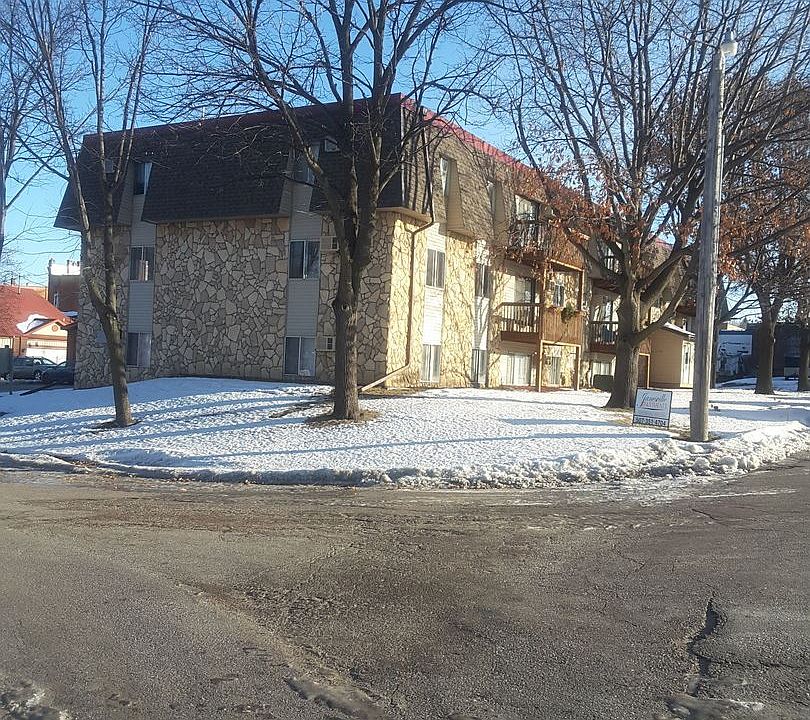 1st image of 110 W Front St APT 25