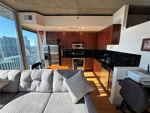4th image of 3324 Peachtree Rd NE Unit 2606