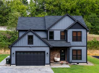 110 Edgewood Dr, Williamsburg, KY 40769