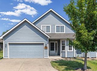 2402 E 27th Ter, Lawrence, KS 66046