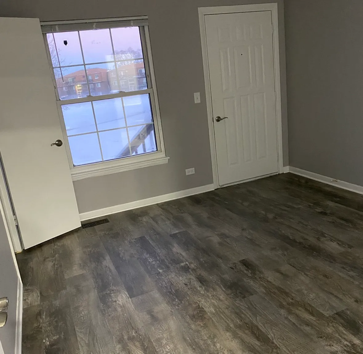3 bed, 1.5 bath, 1200 sqft, $2,800 — Photo 4