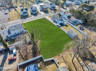 365 W Park Ave, Oakhurst, NJ 07755