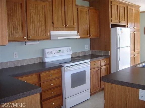4th image of 6276 S Green Ave