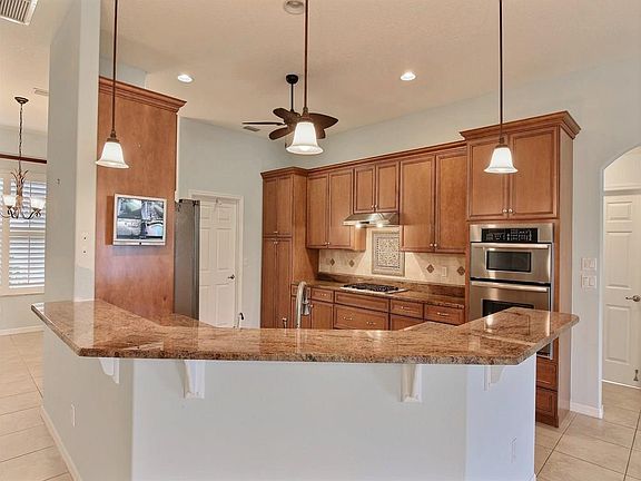 4th image of 1115 S Lakes Way SW