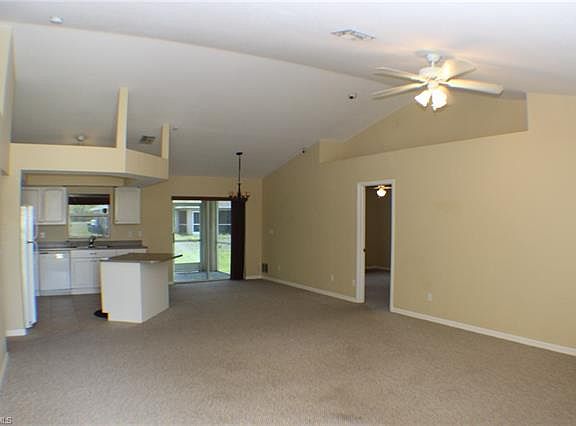 5th image of 4543 NW 37th Ave