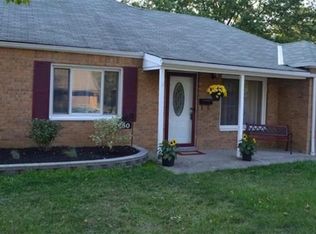 680 Walnut Dr, Euclid, OH