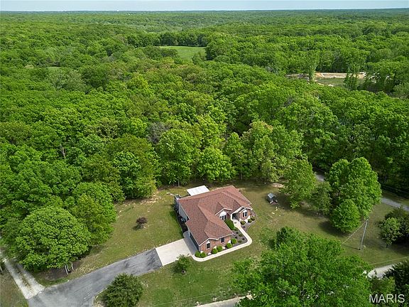 4th image of 60 Lake Lawrence Ln