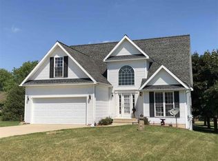 147 E Princess Dr, Brooklyn, MI 49230