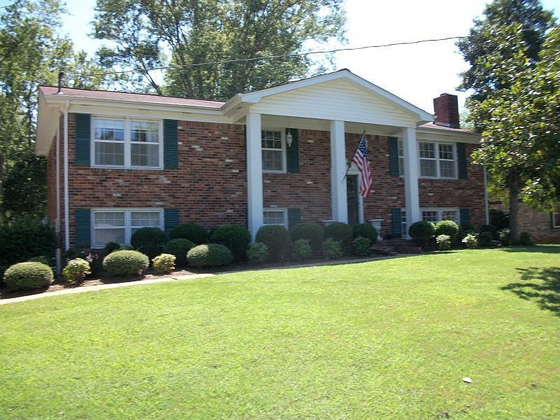 1st image of 2518 Pentolope Dr SE