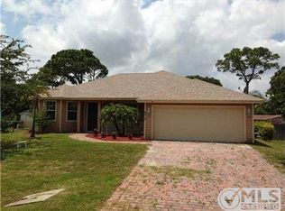 6013 Palm Dr, Fort Pierce, FL 34982