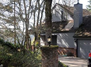 2096 Indian Trl, Lake Oswego, OR 97034