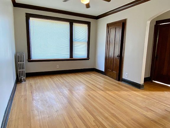 2nd image of 7152 S Claremont Ave #2